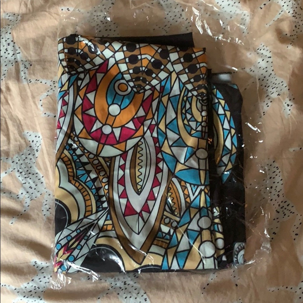 SURPRISE TAPESTRY
